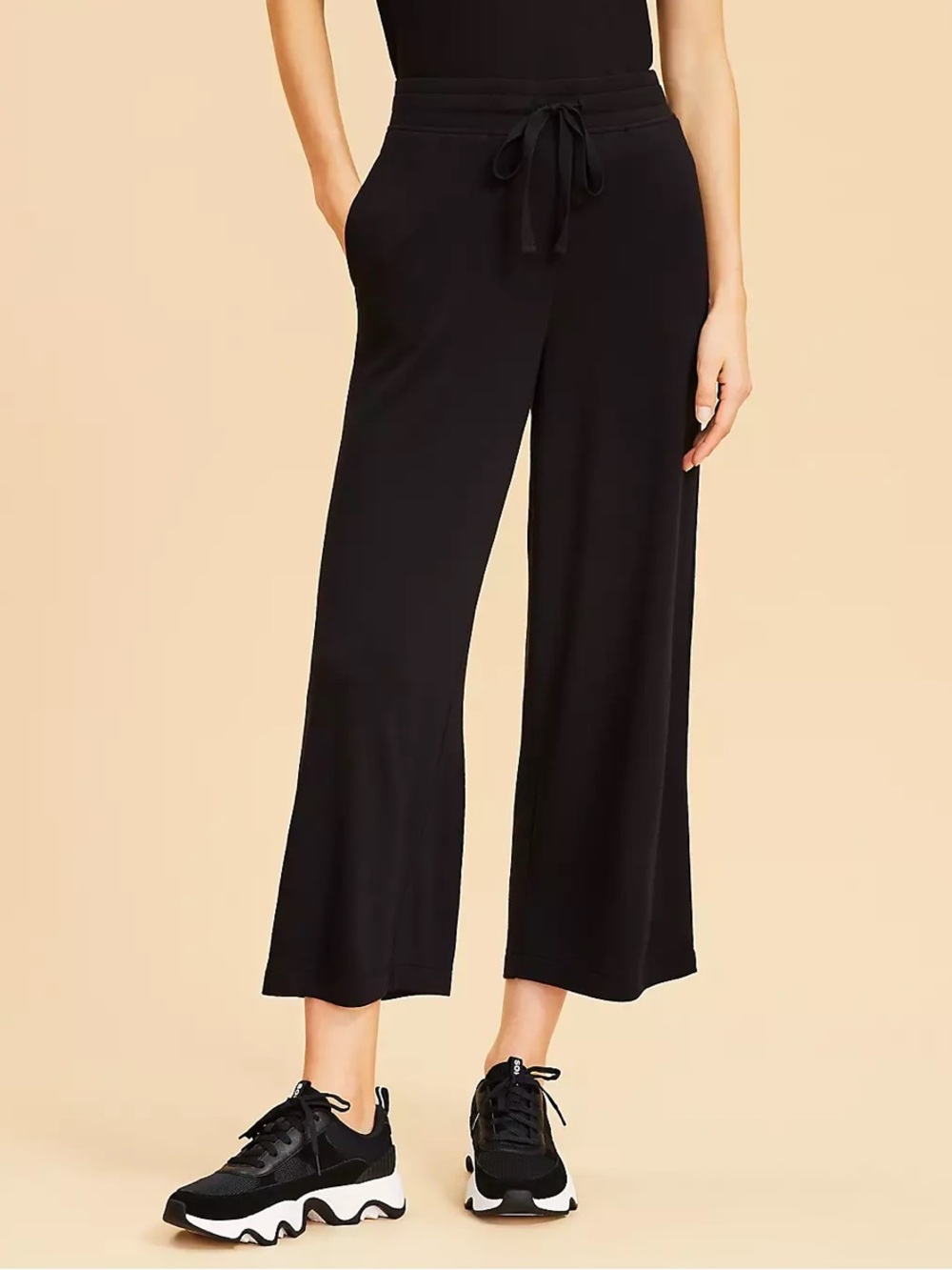 Lou & Grey Signature Soft Black Wide-Leg Cropped Drawstring Pants NEW